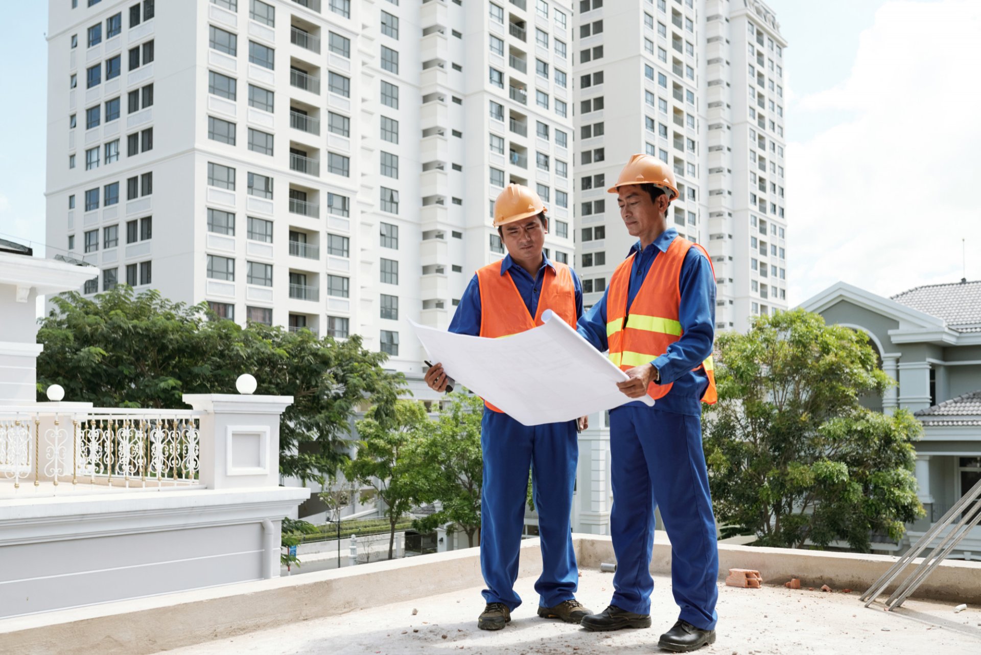 အမြင့်တွင်အလုပ်လုပ်ခြင်း (Working at height) အမြင့်တွင်အလုပ်လုပ်ခြင်း (Working at height)