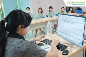 อบรมพนักงานใหม่ เรื่อง ทบทวนโปรแกรมพื้นฐานเพื่อการบริการอย่างมืออาชีพ